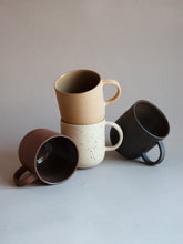 Carica l'immagine nel visualizzatore di Gallery, Mug